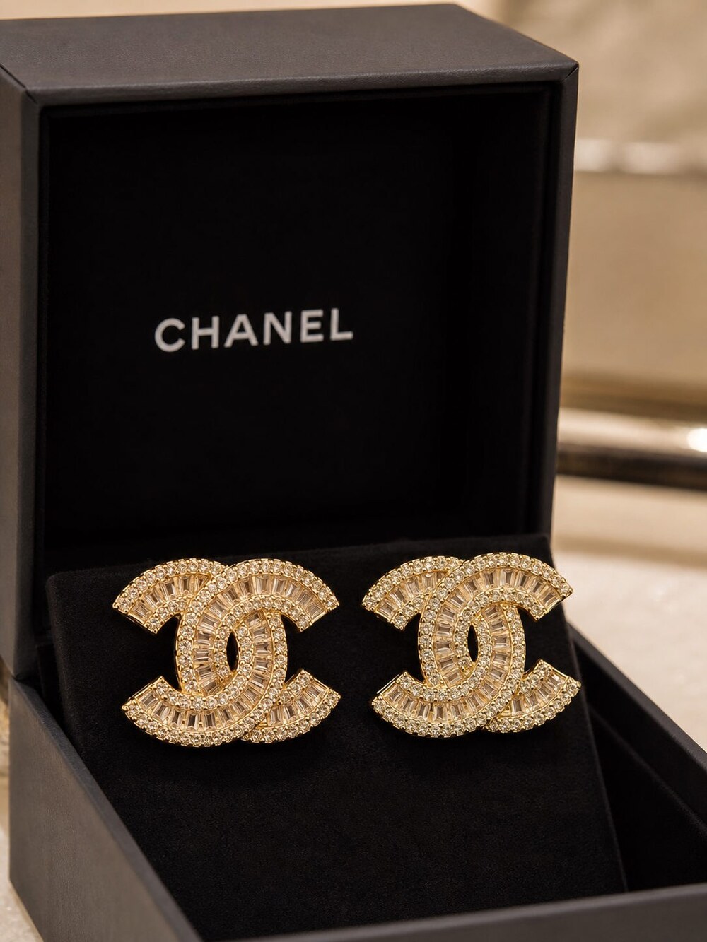 CHANEL Classic Parisian Earrings Style 9 | New with Box - Picture 4 of 9